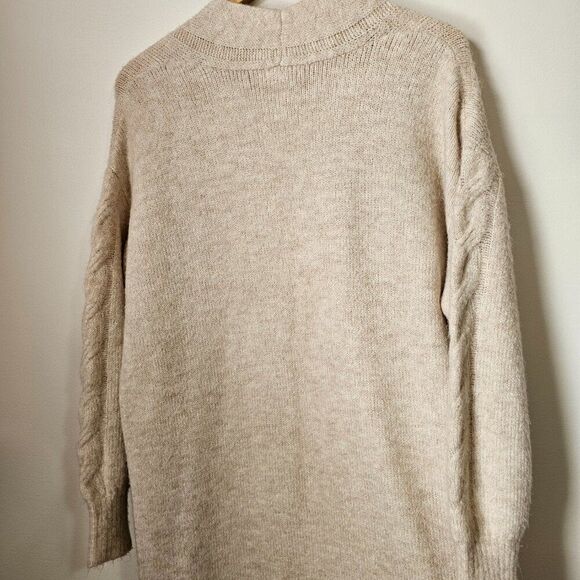 NEVER WORN LEITH CABLE KNIT COZY DUSTER / LONG OATMEAL CARDIGAN SIZE MEDIUM - Picture 5 of 16